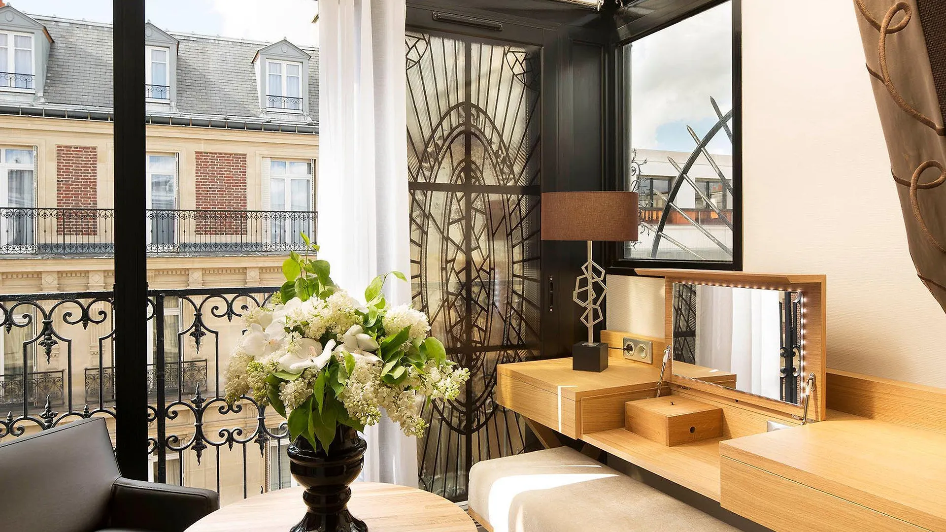 Hotel Galileo Champs Elysees