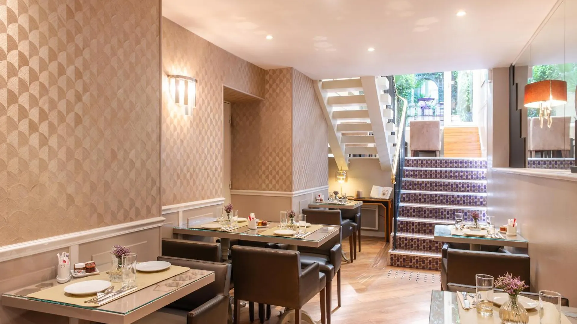 Ξενοδοχείο Galileo Champs Elysees 4*