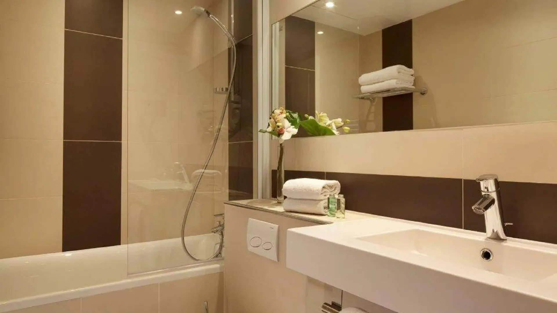 Galileo Champs Elysees Hotel